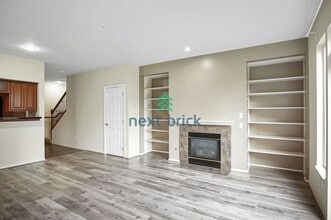 21624 9th Ave SE in Bothell, WA - Building Photo - Building Photo