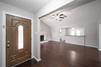 809 Newport Blvd in League City, TX - Building Photo - Building Photo