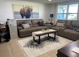 5648 Casino Dr in Holiday, FL - Building Photo - Building Photo