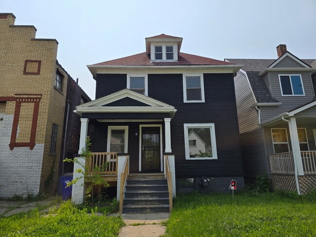 property at 938 King St