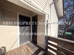 409 W Brown St in Ennis, TX - Building Photo - Building Photo