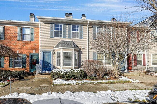 property at 2198 Kent Ct