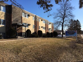 Herbshire Apartments in Waite Park, MN - Building Photo - Building Photo