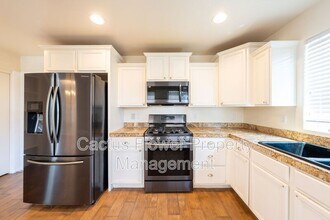 2721 E Bart St in Gilbert, AZ - Building Photo - Building Photo