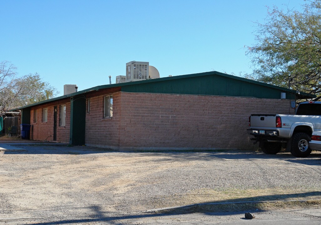 1807-1811 S Van Buren Ave in Tucson, AZ - Building Photo