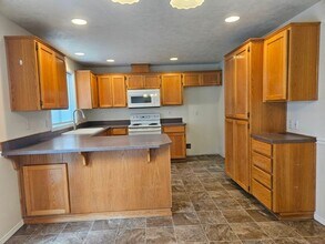 4978 Restmore Ct N in Keizer, OR - Building Photo - Building Photo