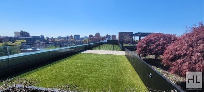 NORTHERN BOULEVARD in Queens, NY - Building Photo - Building Photo