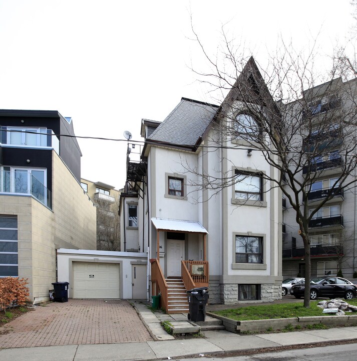 96 Springhurst Ave in Toronto, ON - Building Photo