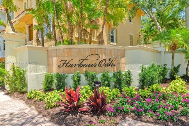 property at 2509 San Pietro Cir