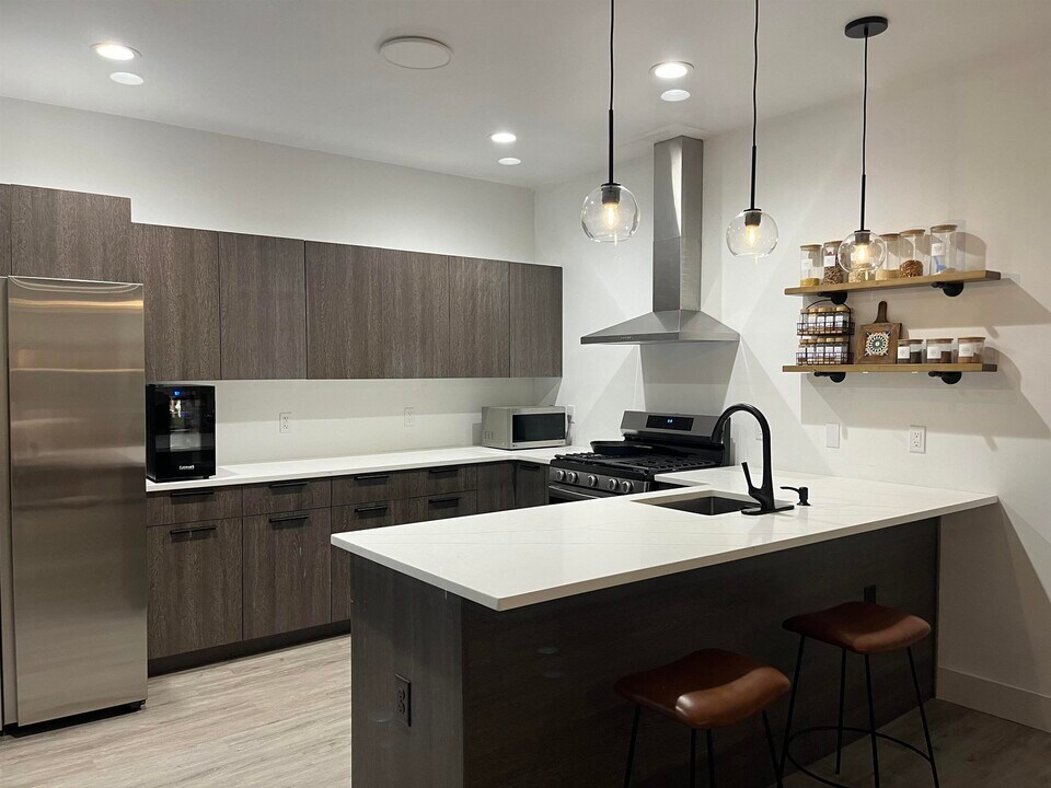 7008 Madison St in Guttenberg, NJ - Building Photo