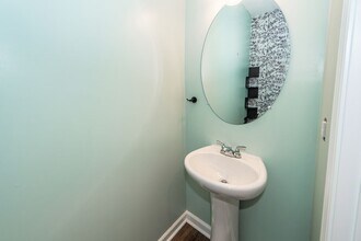 242 Torslanda Ln in Summerville, SC - Building Photo - Building Photo