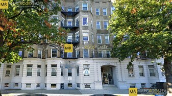 1121 Commonwealth Ave, Unit 3 in Boston, MA - Building Photo