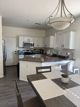 5153 Burton Dr in Phoenix, AZ - Building Photo - Building Photo