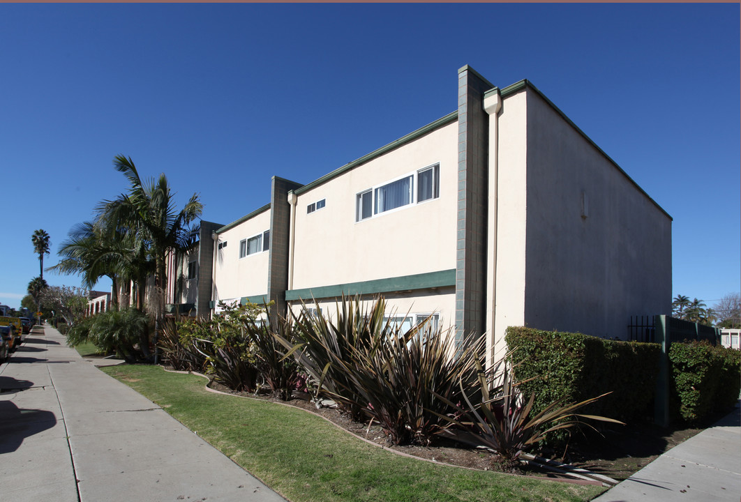 The Pacifica in San Diego, CA - Building Photo