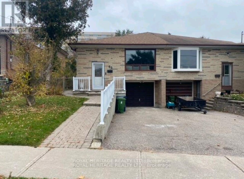 65 Wintergreen Rd in Toronto, ON - Building Photo
