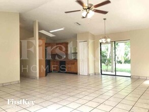 17365 Homewood Rd in Ft. Myers, FL - Building Photo - Building Photo