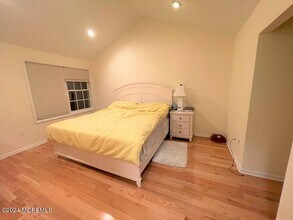 73 Ironwood Ct in Middletown, NJ - Building Photo - Building Photo
