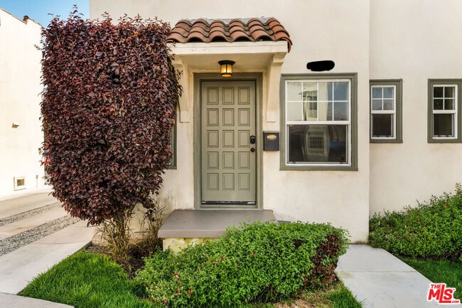 property at 4520 W 11th Pl