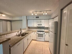 7888 Sonoma Springs Cir in Greenacres, FL - Building Photo