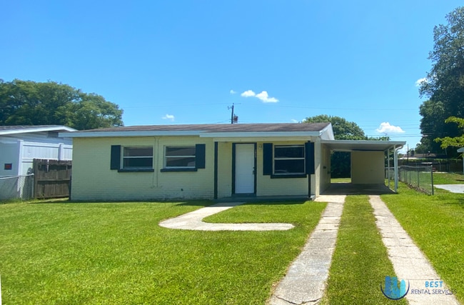 property at 1039 Pineview Pl