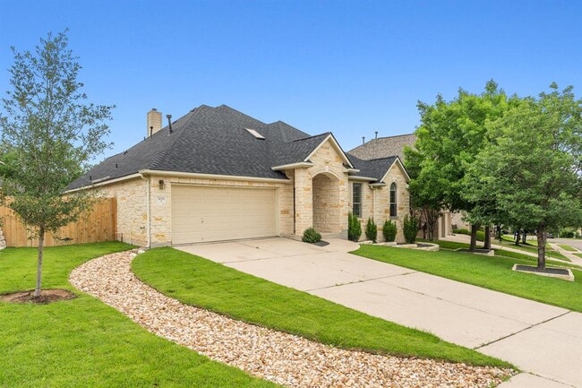 7436 Bonniebrook Dr in Austin, TX - Building Photo - Building Photo