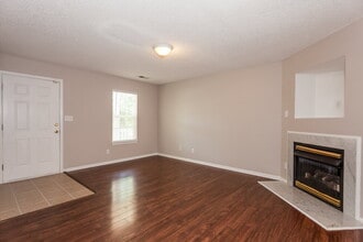 9821 Andi Kathryn Ct in Charlotte, NC - Building Photo - Building Photo