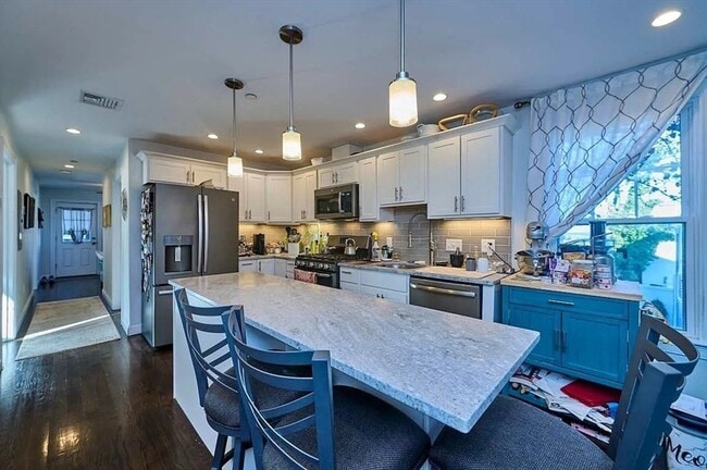 36 Sturgis St, Unit 2, Unit 2