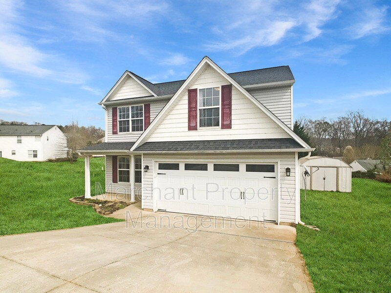 705 Cassie Marie Ct in Duncan, SC - Building Photo
