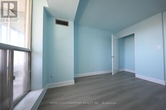 400-400 McLevin Ave in Toronto, ON - Building Photo - Building Photo