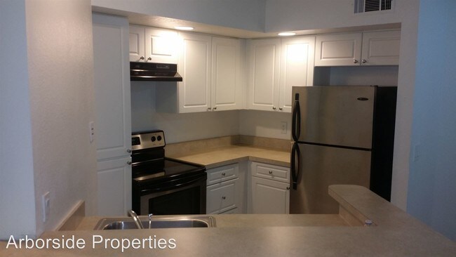 5761 Gatlin Ave-Unit -Apt 513 in Orlando, FL - Building Photo - Building Photo