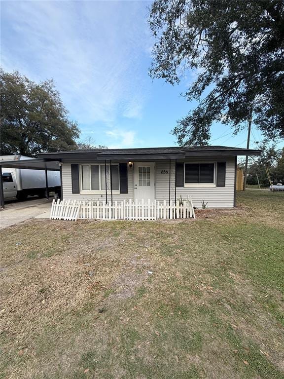 property at 665 Lake Apopka Blvd