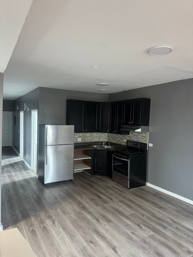 1619 S Harding Ave, Unit 3