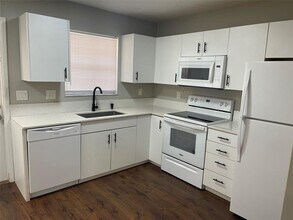 2017 Oleander Blvd in Fort Pierce, FL - Building Photo - Building Photo