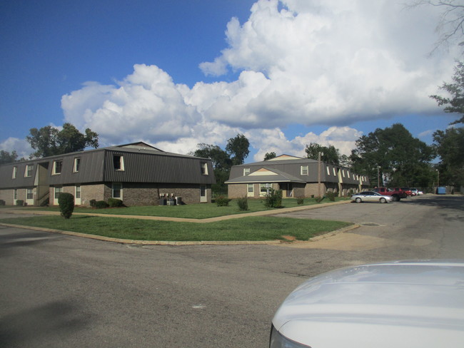 Northfork Apartments in Evergreen, AL - Foto de edificio - Building Photo