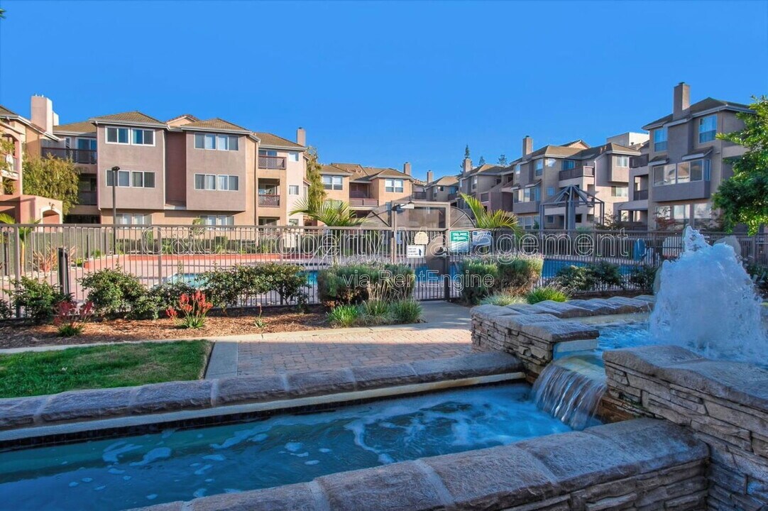 3695 Stevenson Blvd in Fremont, CA - Foto de edificio