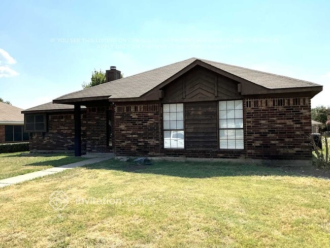 property at 1610 Autumn Breeze Ln