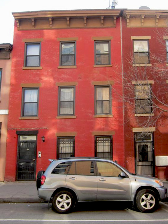 162 West 9th Street, Brooklyn NY 11231 in Brooklyn, NY - Building Photo