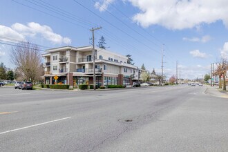 10240 BG Town Centre Village - Residential in Lakewood, WA - Building Photo - Building Photo