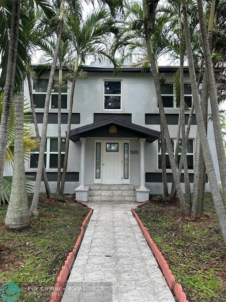 property at 1505 Washington St