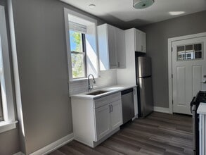 3935 N Janssen Ave, Unit 2 in Chicago, IL - Building Photo - Building Photo