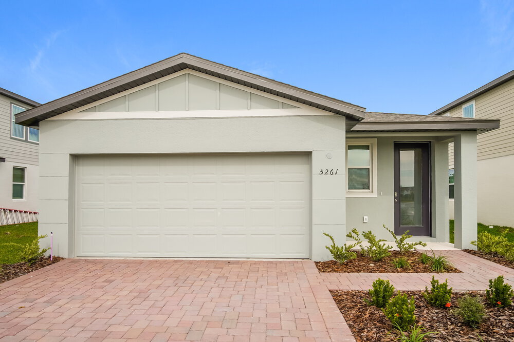 5261 Luke Hammock St in St. Cloud, FL - Building Photo