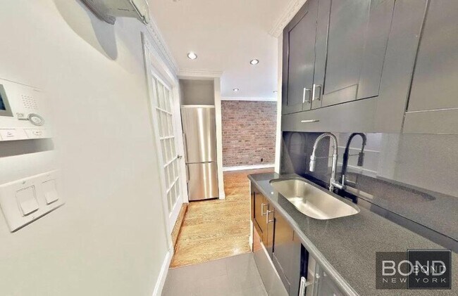 115 Mulberry St in New York, NY - Building Photo - Building Photo