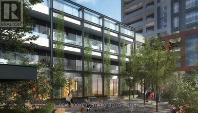 705 Davis Dr in Newmarket, ON - Building Photo - Building Photo