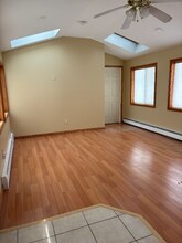 244 E Broadway in Gardner, MA - Foto de edificio - Building Photo