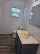 803 E Hart St, Unit 805 (right) in Groveland, FL - Building Photo - Building Photo