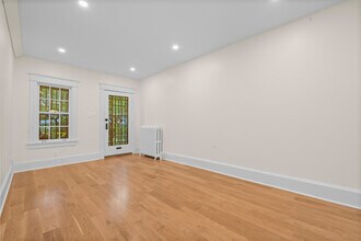 2316 20th St NW, Unit 1 in Washington, DC - Building Photo - Building Photo