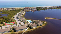 906 Ocean Marina Dr in Flagler Beach, FL - Building Photo - Building Photo