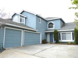 703 Bahama Ln in Foster City, CA - Building Photo