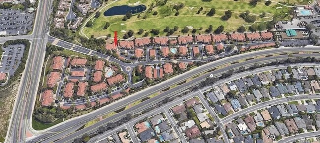 208 Villa Point Dr in Newport Beach, CA - Building Photo - Building Photo