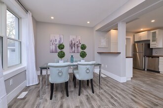 40 Woodland Av in Kitchener, ON - Building Photo - Building Photo
